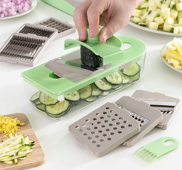 Grønnsaksskjærer, rivjern og mandolin 7-i-1 med tilbehør fra InnovaGoods - Hjem & Fritidsshoppen.no