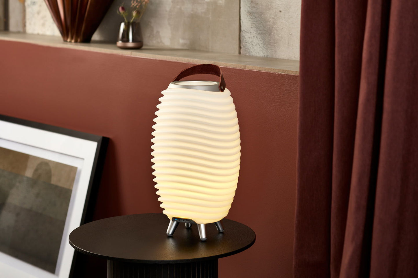 Kooduu Synergy LED-lampe med høydtaler og vinkjøler Dansk design - Hjem & Fritidsshoppen.no