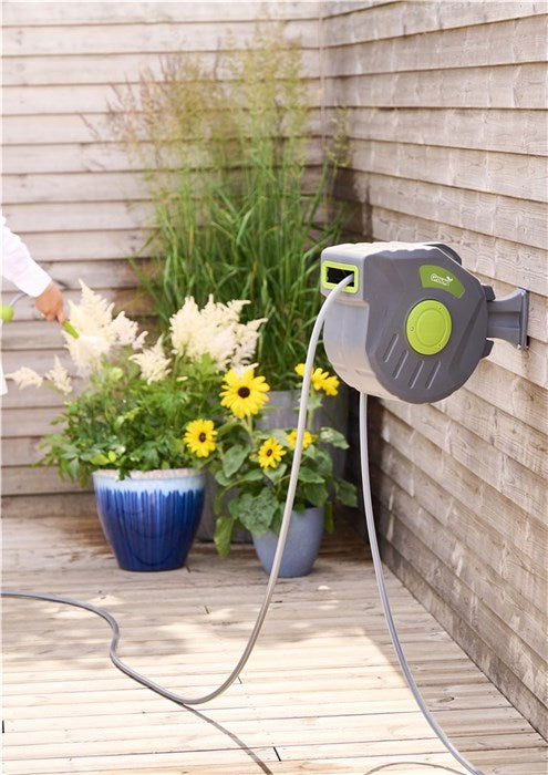 Slangetrommel  til vegg, 20 meter - Hjem & Fritidsshoppen.no