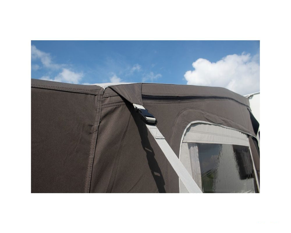 telta strotmsikring montert på et brunt Telta Pure telt