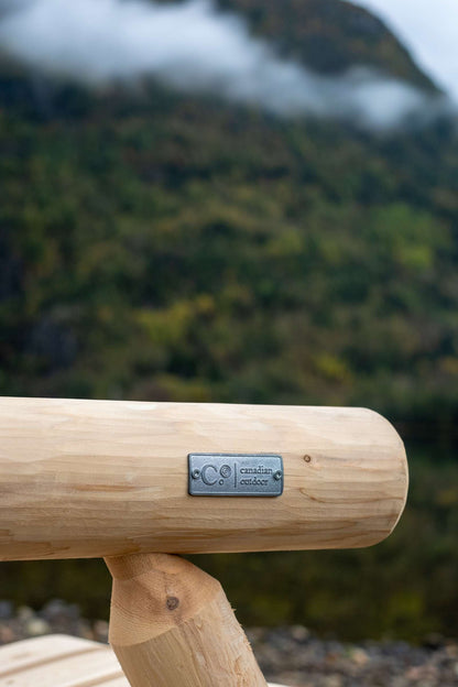Canadian Outdoor Log Benk 180 på terrasse