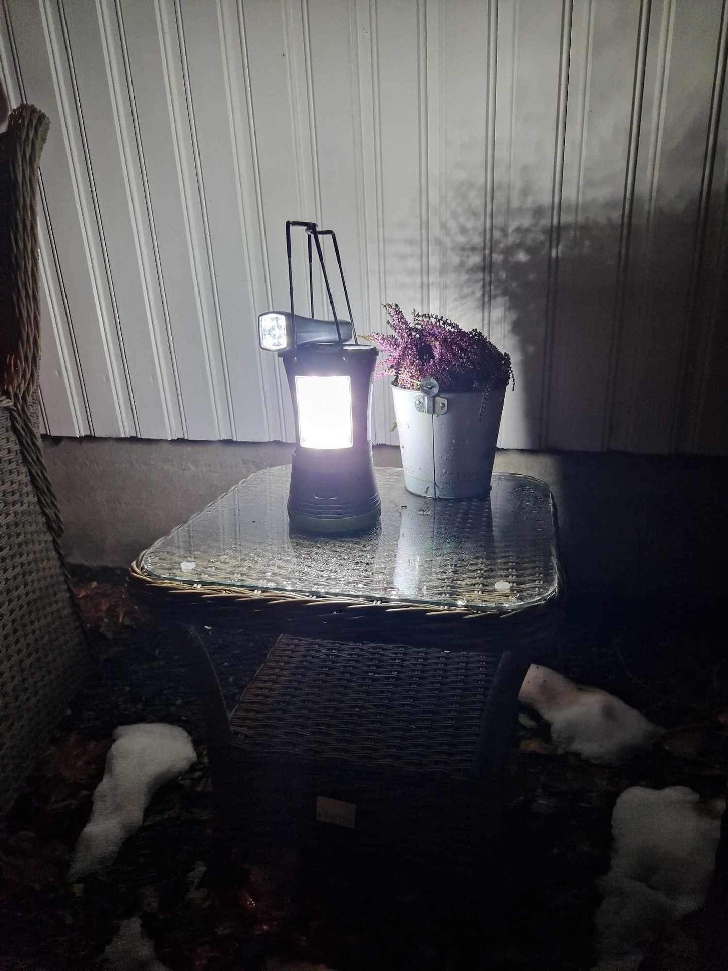 Multi lykt oppladbar Eurotrail - supersmarte løsninger - Fritidsshoppen.nobobilcampingcaravan